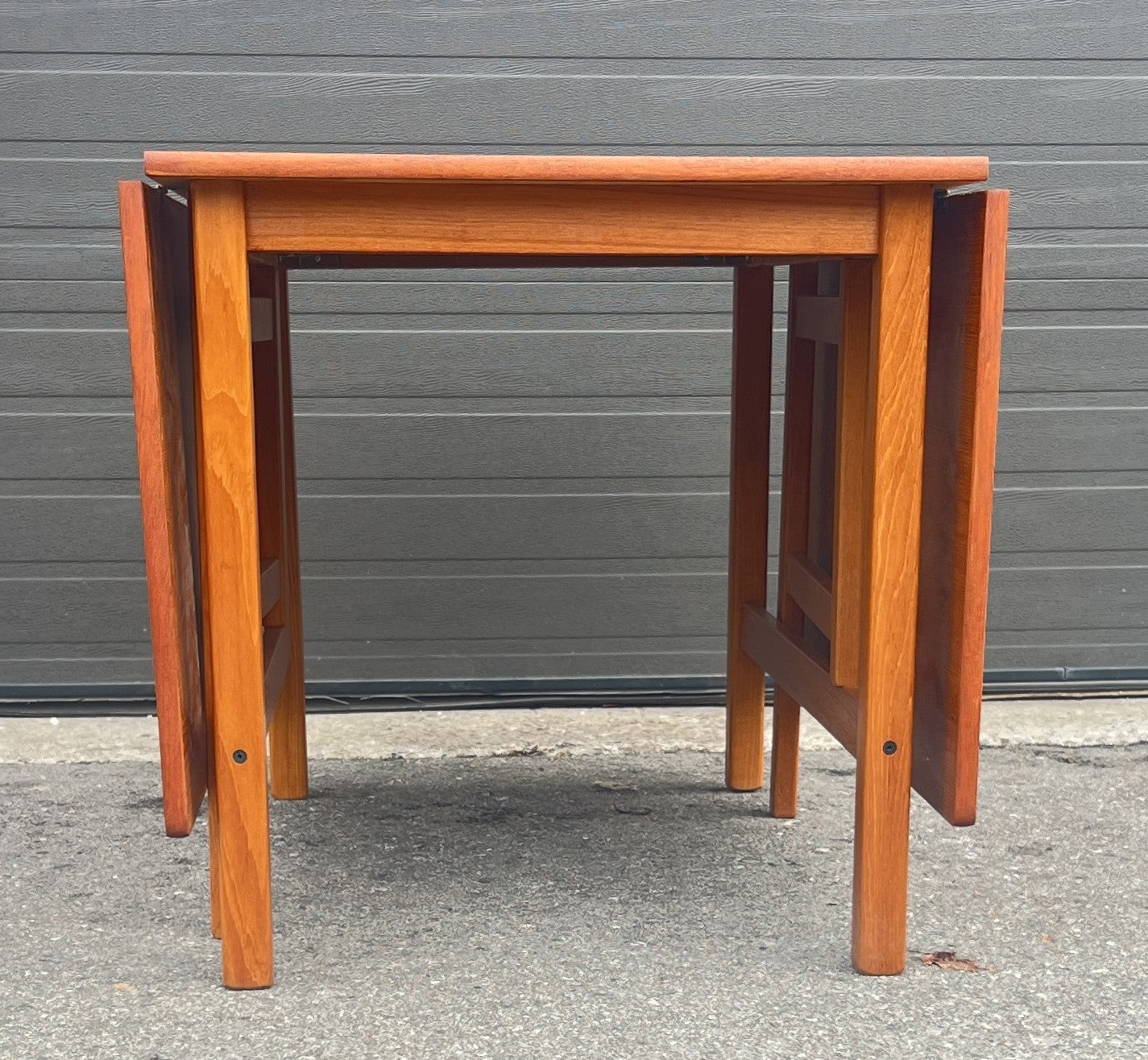 REFINISHED Danish Mid Century Modern Teak Gate-Leg/ Drop Leaf Table 27.5"- 70.5"
