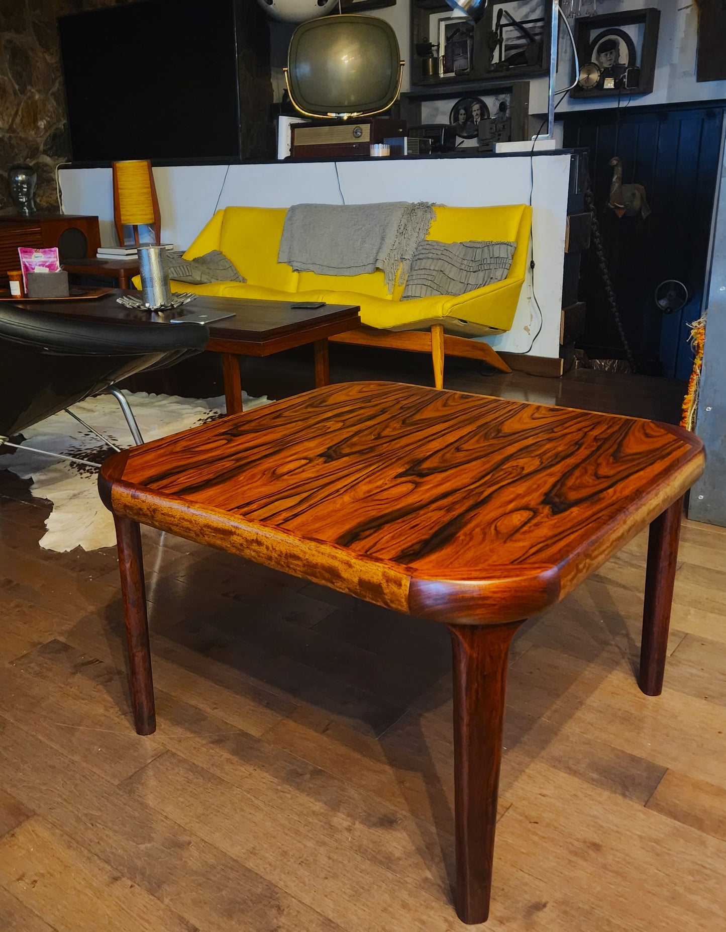 REFINISHED Danish Mid Century Modern Rosewood Coffee or Accent Table