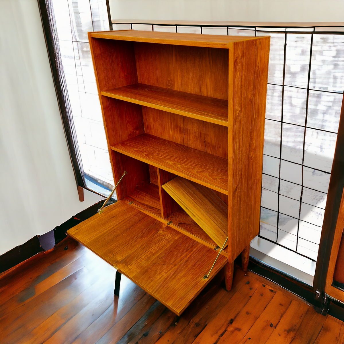 REFINISHED Danish Mid Century Modern Teak Bar Cabinet, 34.25
