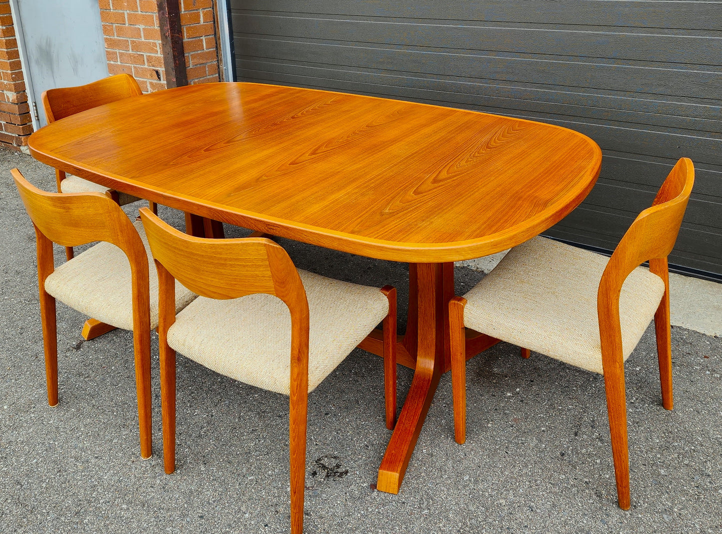 REFINISHED Danish Mid Century Modern Teak Dining Table by Niels Møller for Gudme 75"