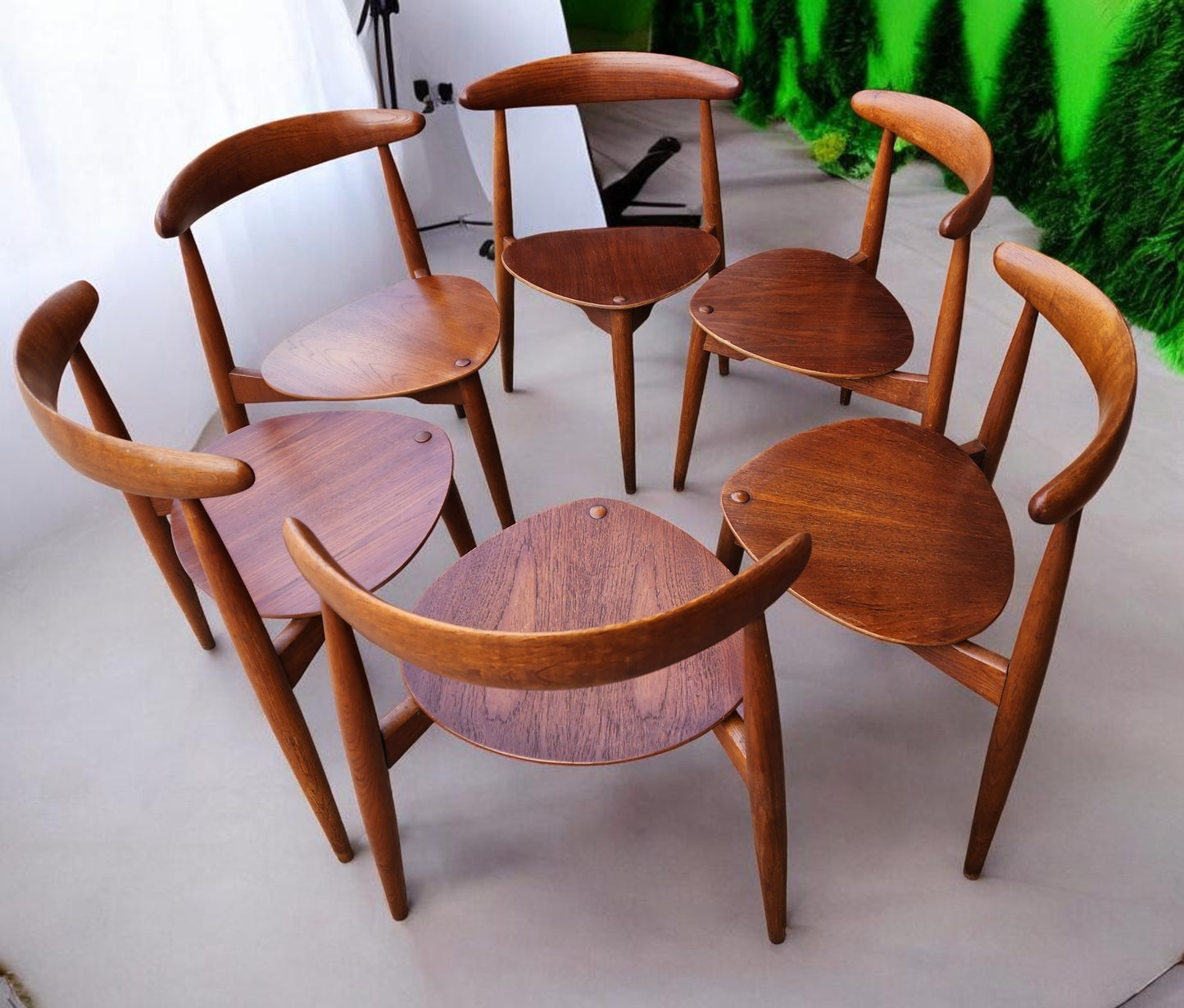 RESTORED Mid Century Modern teak "Heart" set of expansion table & 6 chairs by Hans J Wegner