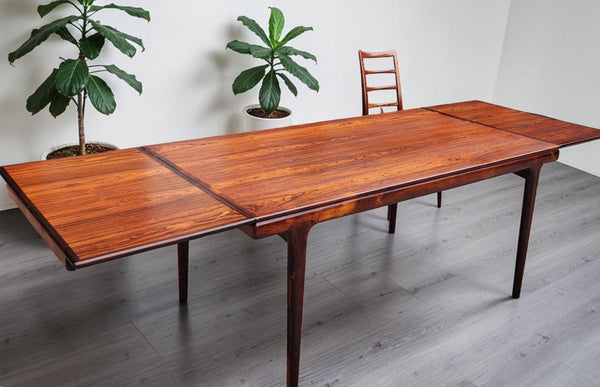 REFINISHED Danish MCM Rosewood Table by J.Andersen 63"-102" & 6 Lis Chairs by N.Kofoed