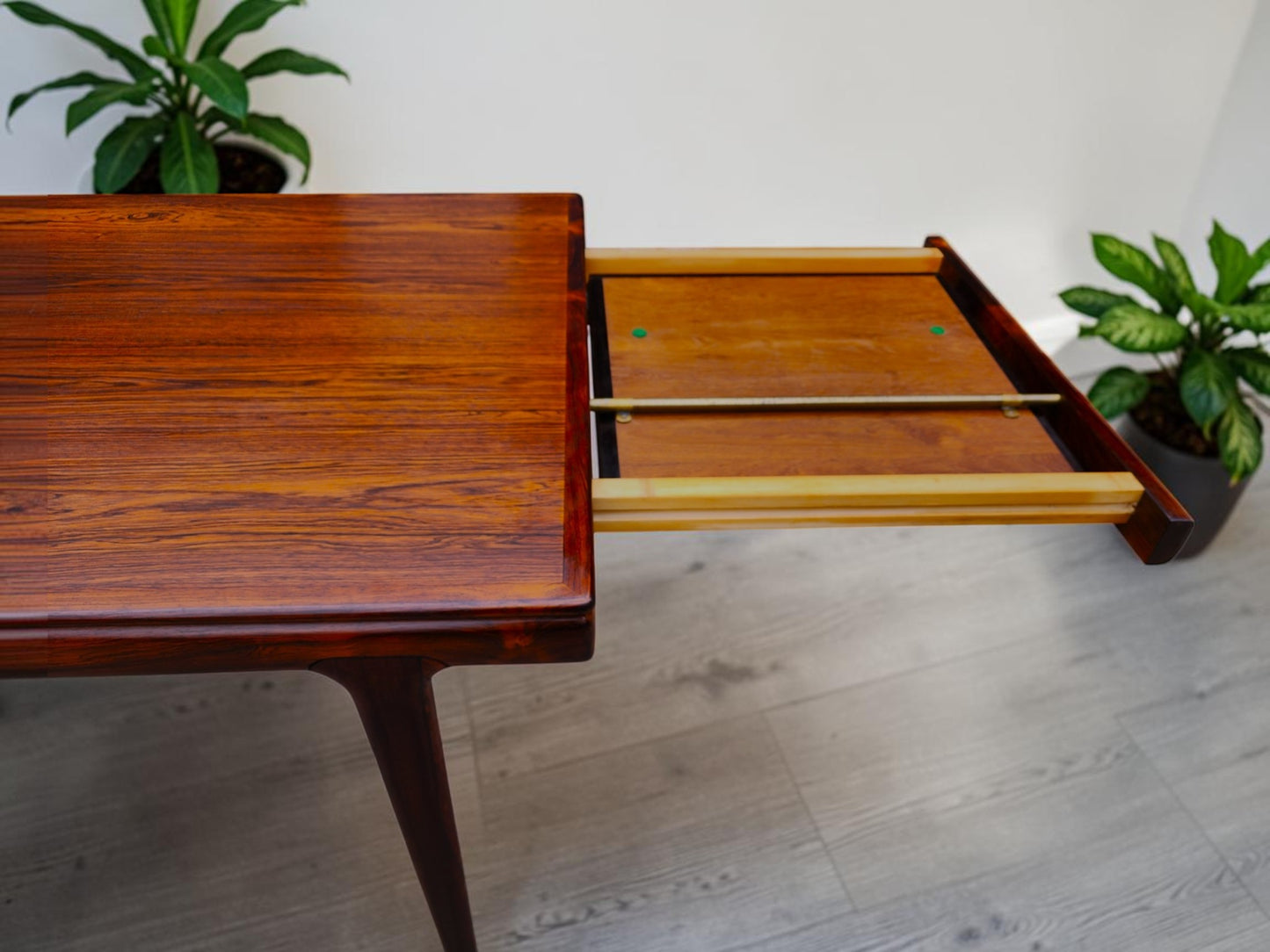 REFINISHED Danish MCM Rosewood Table by J.Andersen 63"-102" & 6 Lis Chairs by N.Kofoed