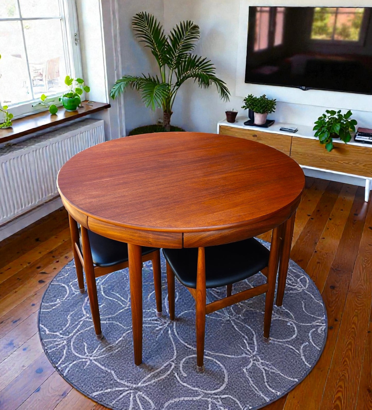REFINISHED Danish MCM ROUNDETTE Teak Table & 4 Chairs (4-legged) by Hans Olsen