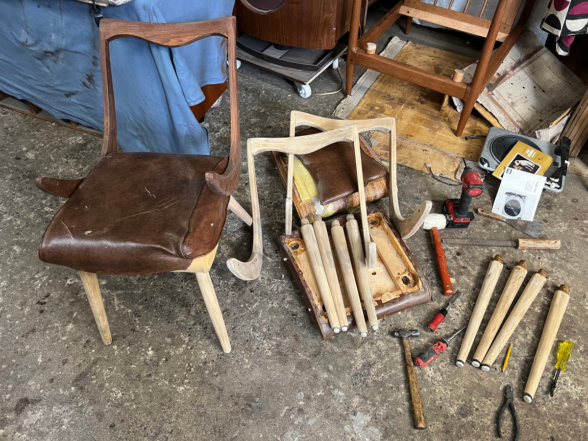 4 REFINISHED REUPHOLSTERED Mid Century Modern Boomerang Chairs