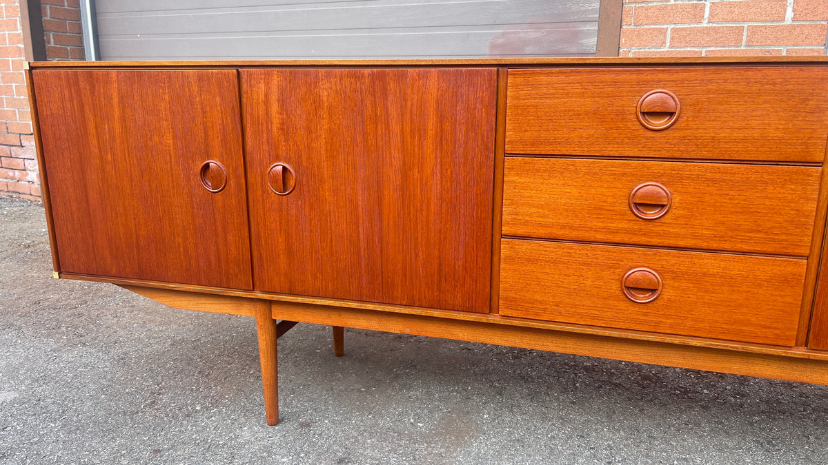 REFINISHED Dutch Mid Century Modern Teak Sideboard by W.Watting for Fristho 96.5