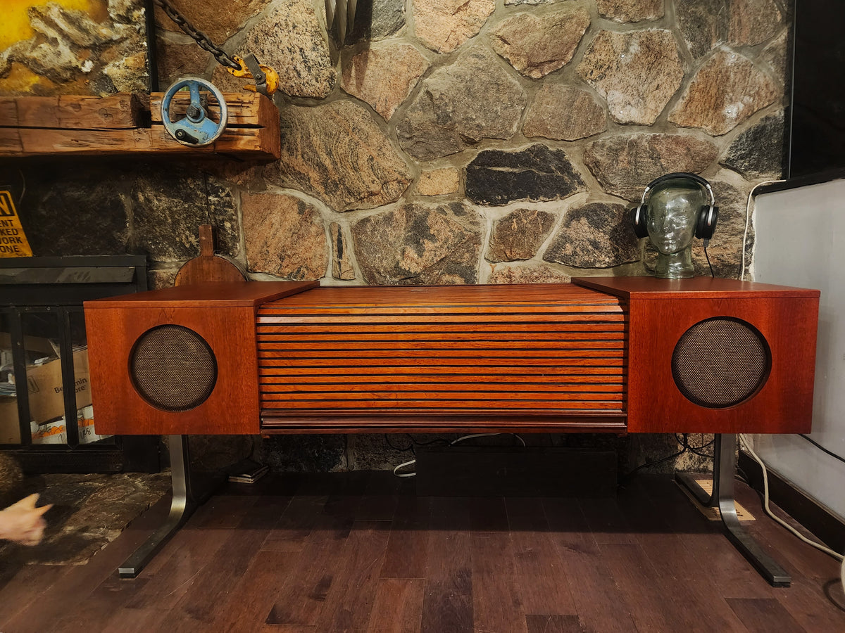 On Hold***REFINISHED MCM Electrohome Circa 75 Model 701 Stereo Console Space Age