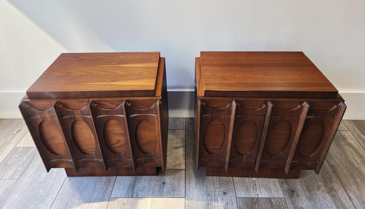 2 REFINISHED Mid Century Modern Walnut Brutalist Nightstands by Tobago
