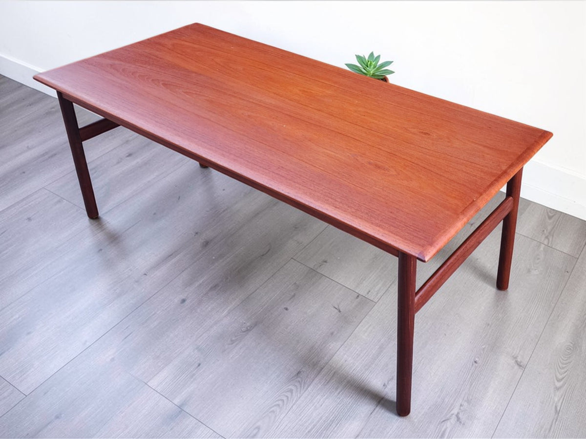 REFINISHED Mid Century Modern Teak Coffee Table, Norway, 50