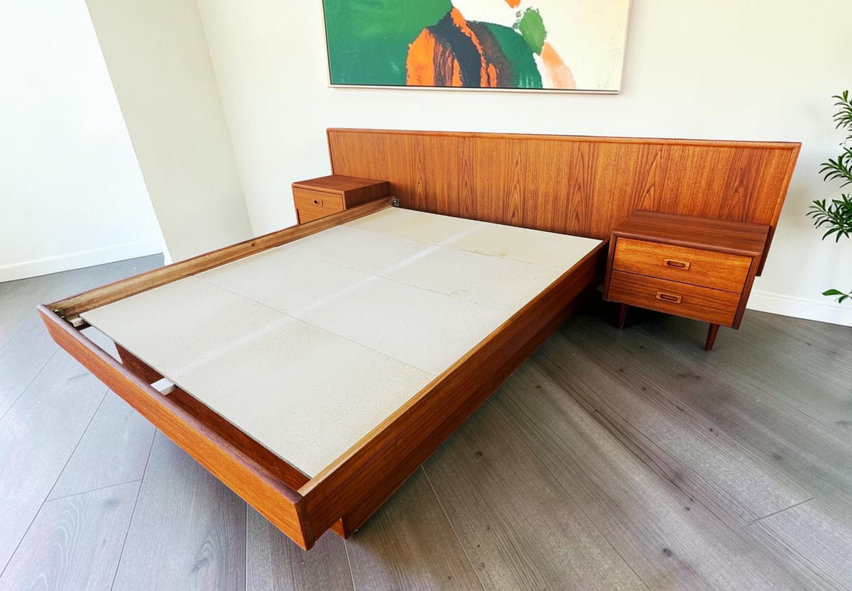 REFINISHED Mid Century Modern Teak Queen Bed w Nightstands & Dresser