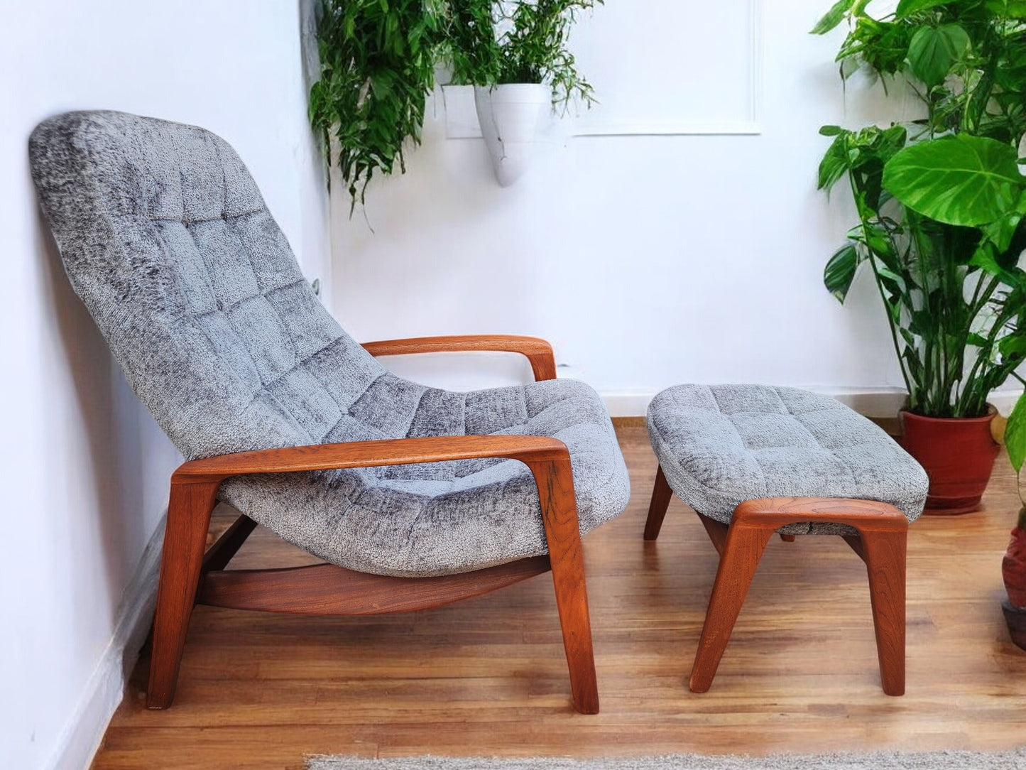 REFINISHED REUPHOLSTERED MCM Teak Scoop Lounge Chair & Ottoman by Huber