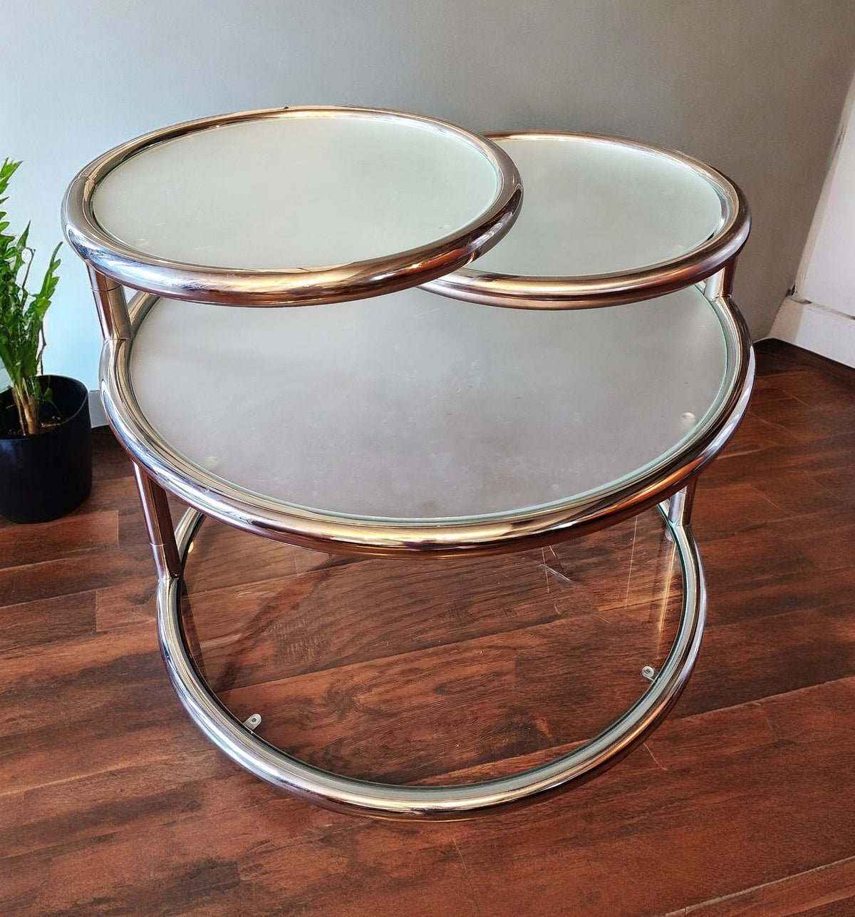 Mid Century Modern Milo Baughman Style Swivel Tiered Circles Coffee Table 29