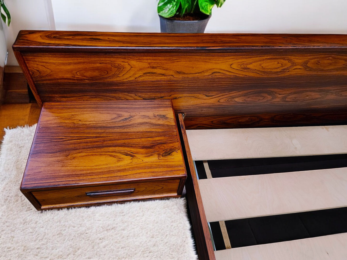 REFINISHED Mid Century Modern Rosewood Bed KING w Floating Nightstands