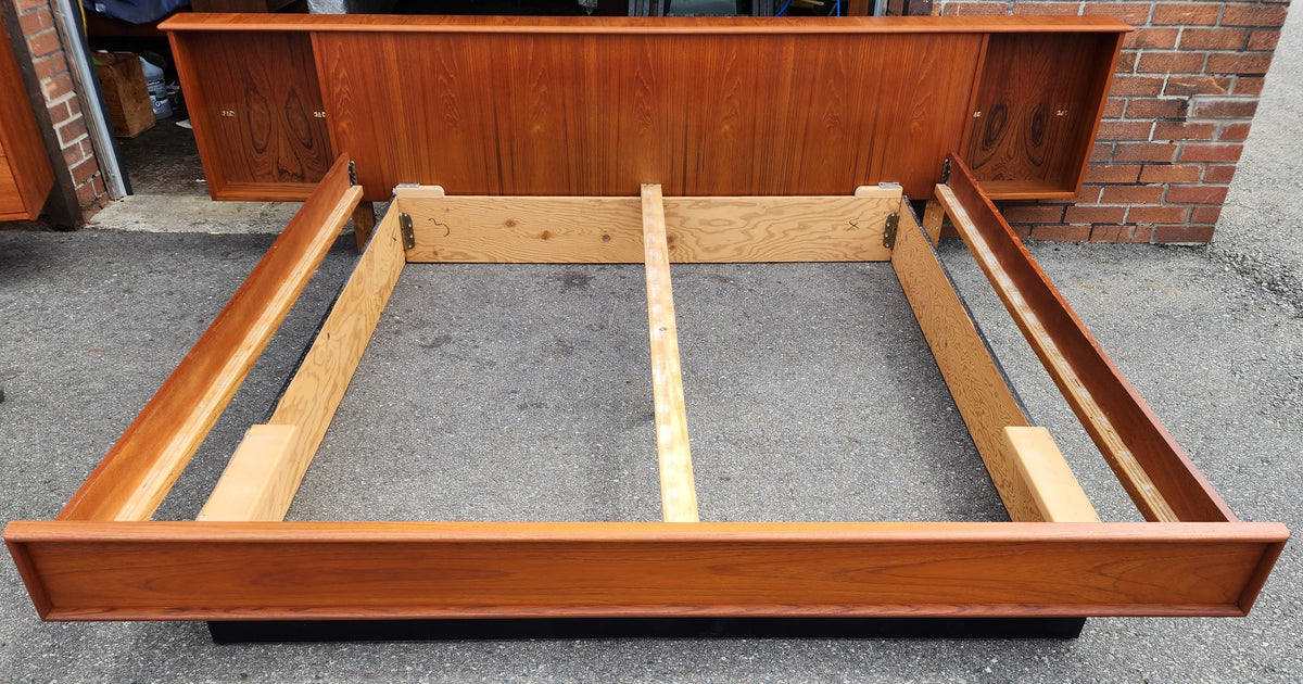 REFINISHED Danish Mid Century Modern Teak King Bed w Nightstands and 9 Drawers Dresser
