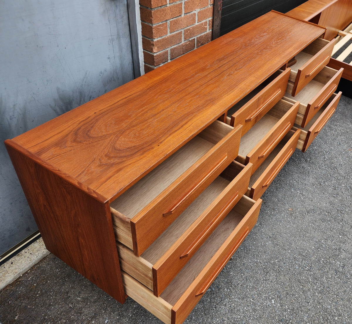 REFINISHED Danish Mid Century Modern Teak King Bed w Nightstands and 9 Drawers Dresser