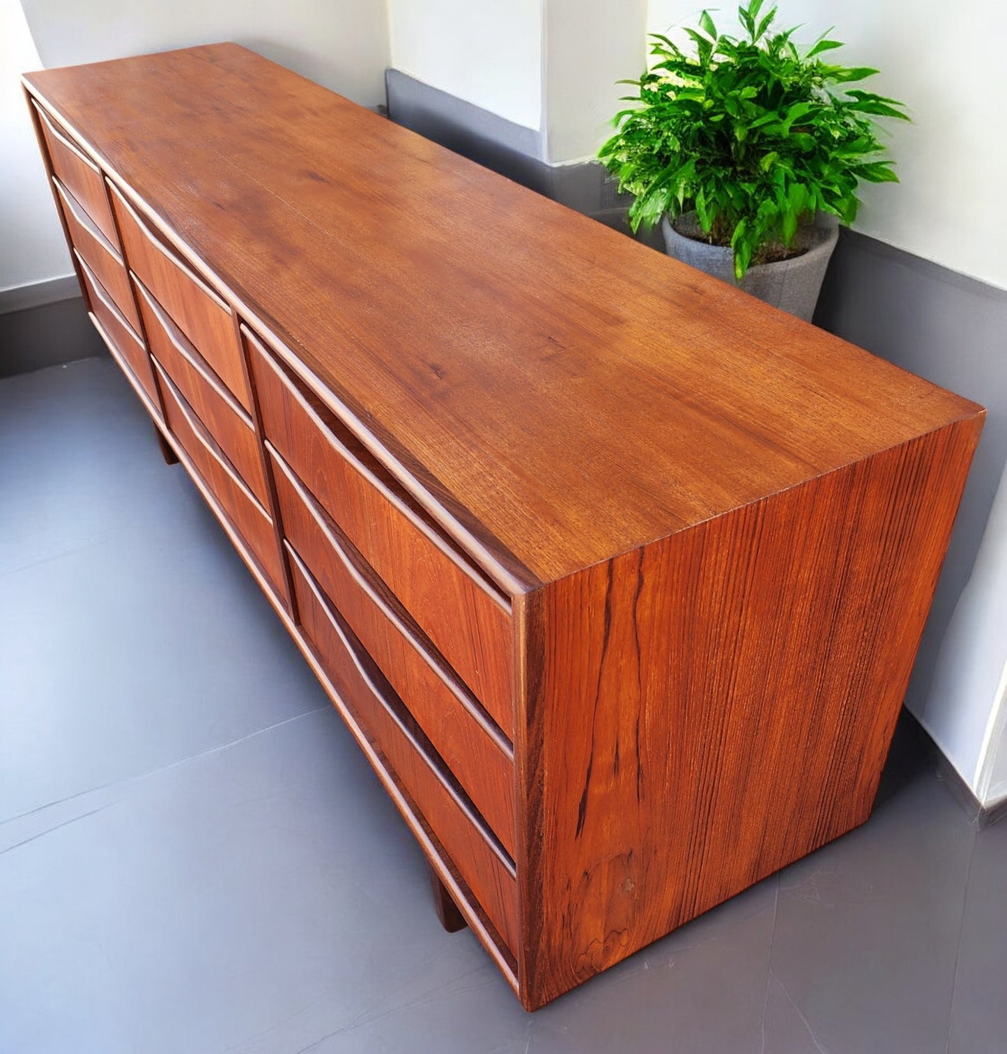 REFINISHED Mid-Century Modern Teak 9 Drawers Dresser