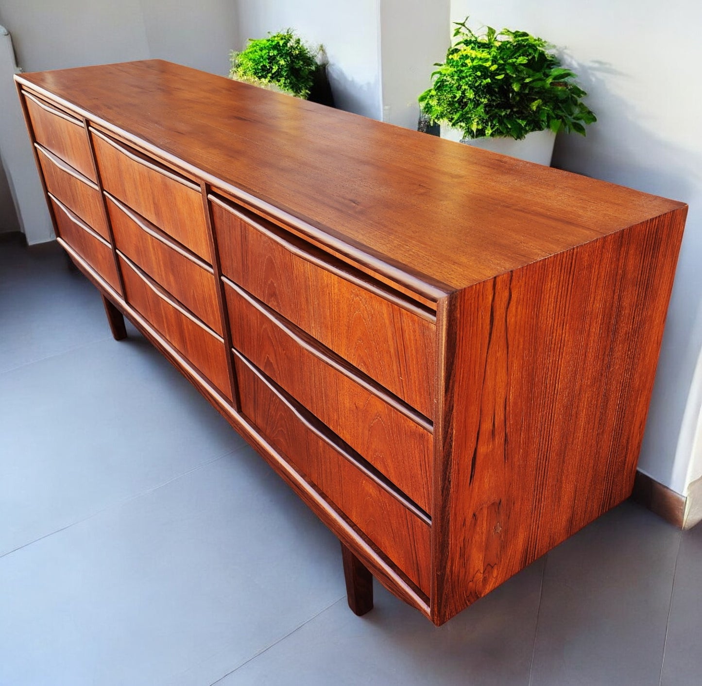 REFINISHED Mid-Century Modern Teak 9 Drawers Dresser