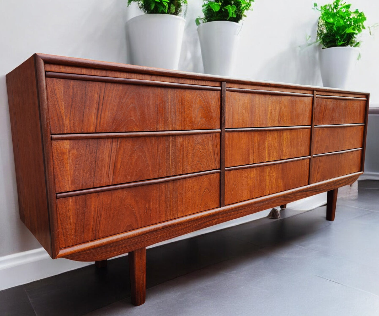 REFINISHED Mid-Century Modern Teak 9 Drawers Dresser