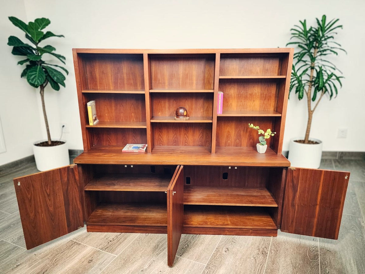 REFINISHED Mid Century Modern Walnut Cabinet w Shelving 79