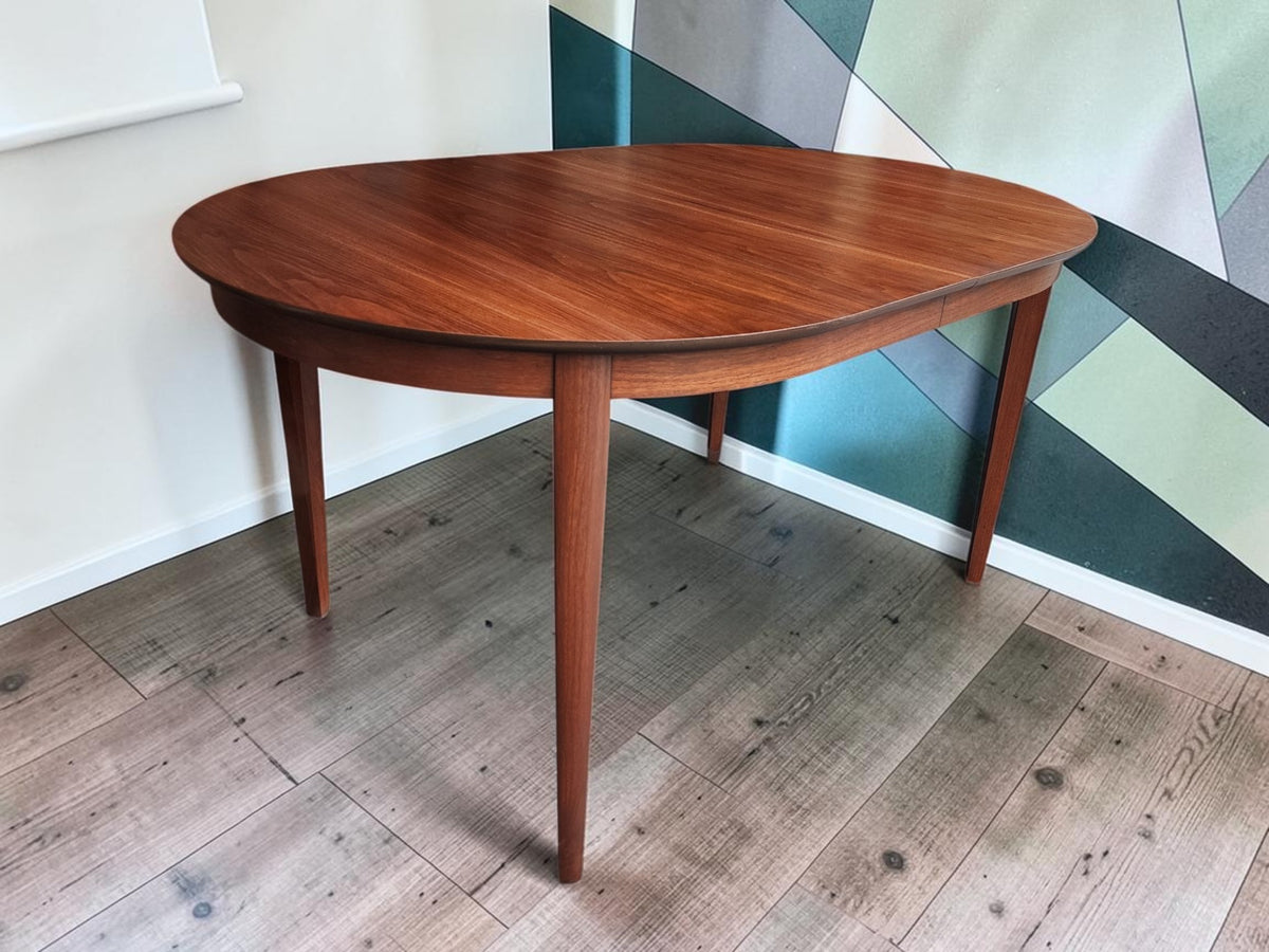 REFINISHED Mid Century Modern Walnut Dining Table Oval w 3 Leaves 60