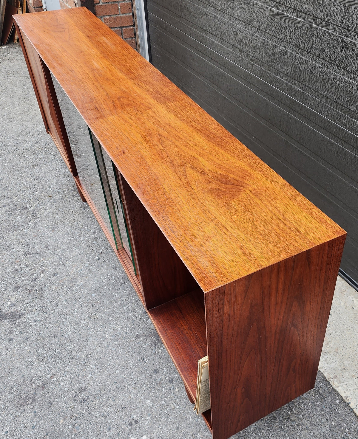 REFINISHED Mid Century Modern Walnut Display/ Bookcase/ Media TV Console 71