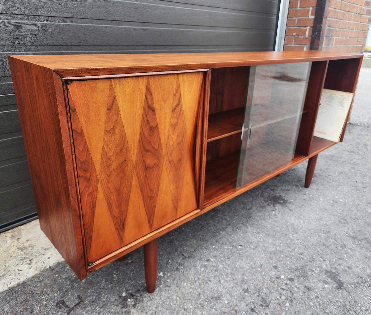 REFINISHED Mid Century Modern Walnut Display/ Bookcase/ Media TV Console 71