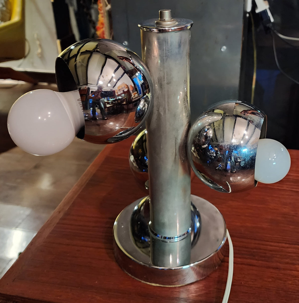 Mid Century Modern Chrome & Glass 3 Eyeballs Table Lamp