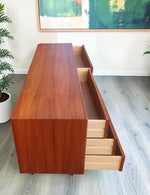REFINISHED Mid Century Modern Teak Dresser w 6 Drawers 7