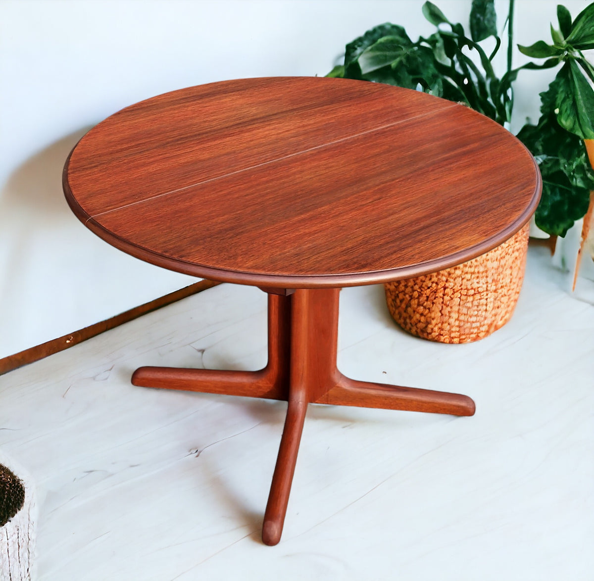REFINISHED Mid Century Modern Teak Dining Table Round w Self Storing Leaf