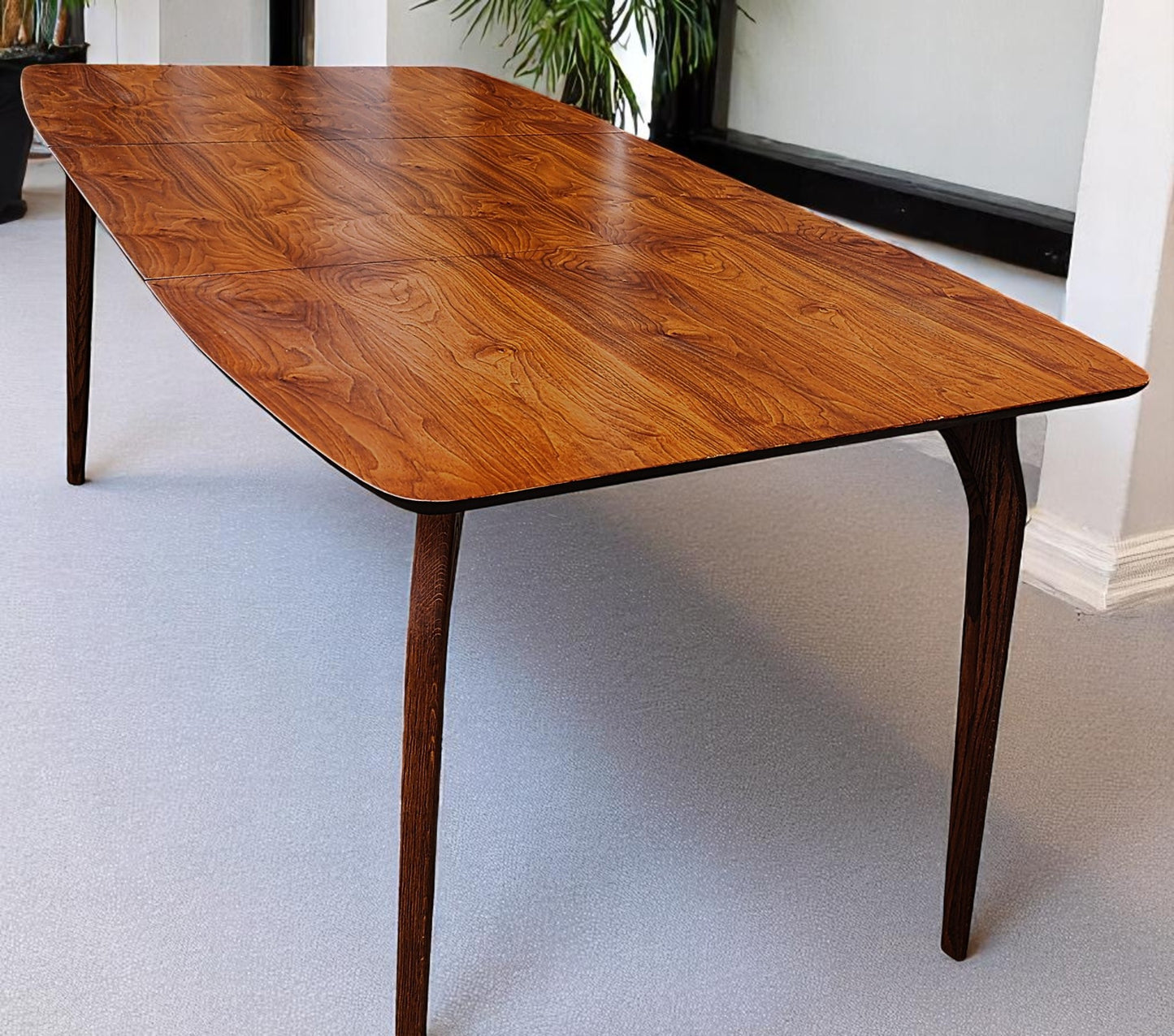 REFINISHED Mid Century Modern Walnut Table w 1 Leaf and 6 Chairs, Børge Mogensen style