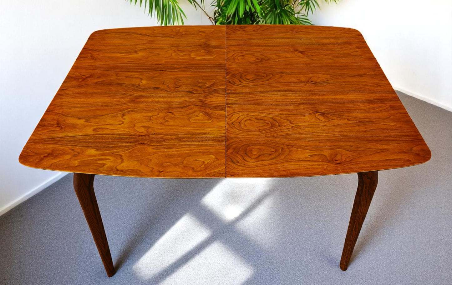 REFINISHED Mid Century Modern Walnut Table w 1 Leaf and 6 Chairs, Børge Mogensen style