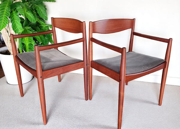 6 REFINISHED REUPHOLSTERED in wool mohair Danish MCM Teak Chairs by Bramin