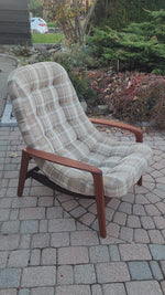 REFINISHED Mid Century Modern Teak Scoop Lounge Chair by R.Huber 15