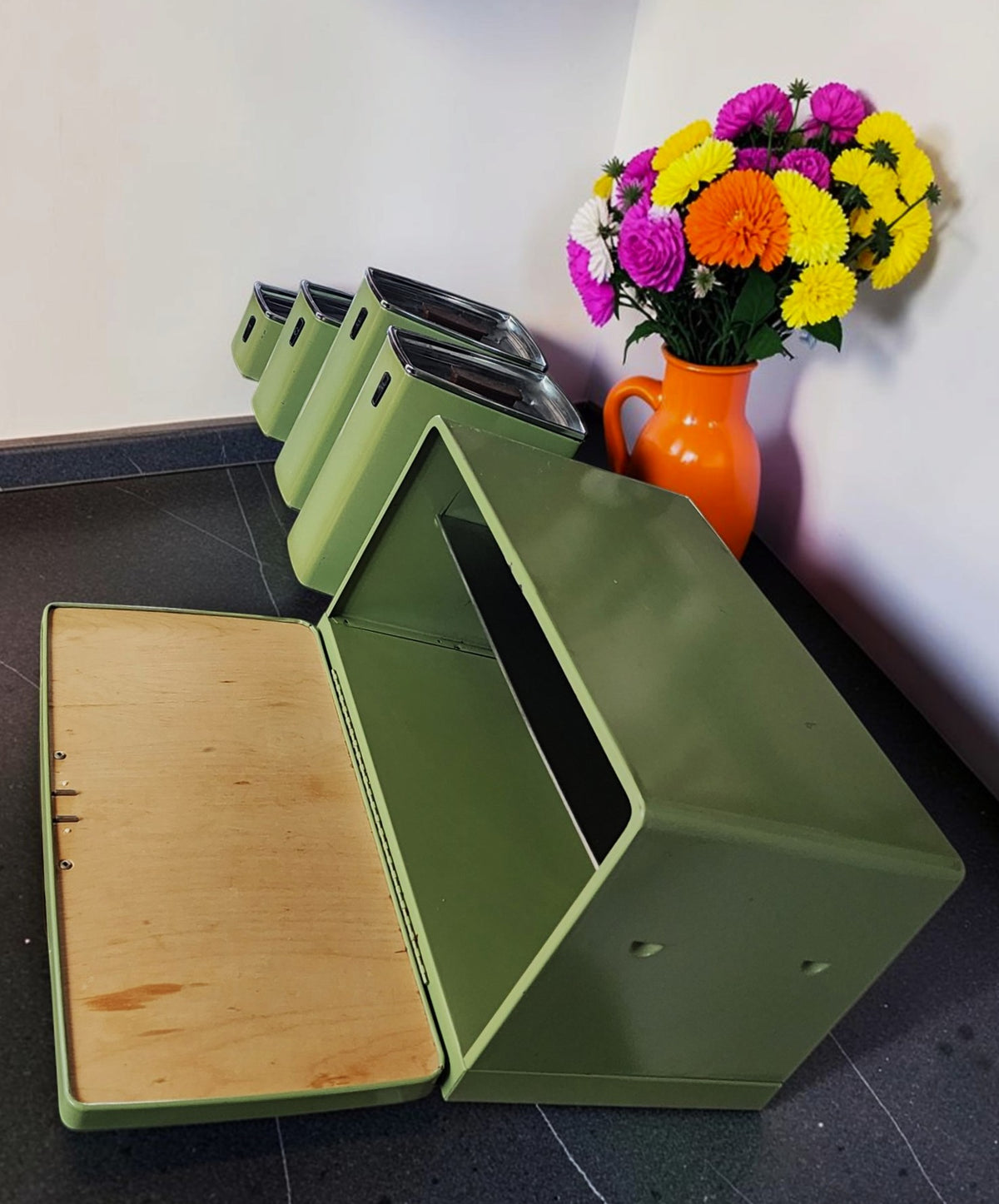 Mid-Century Modern Kitchen Storage Set Avocado Green, photo 12 of 13