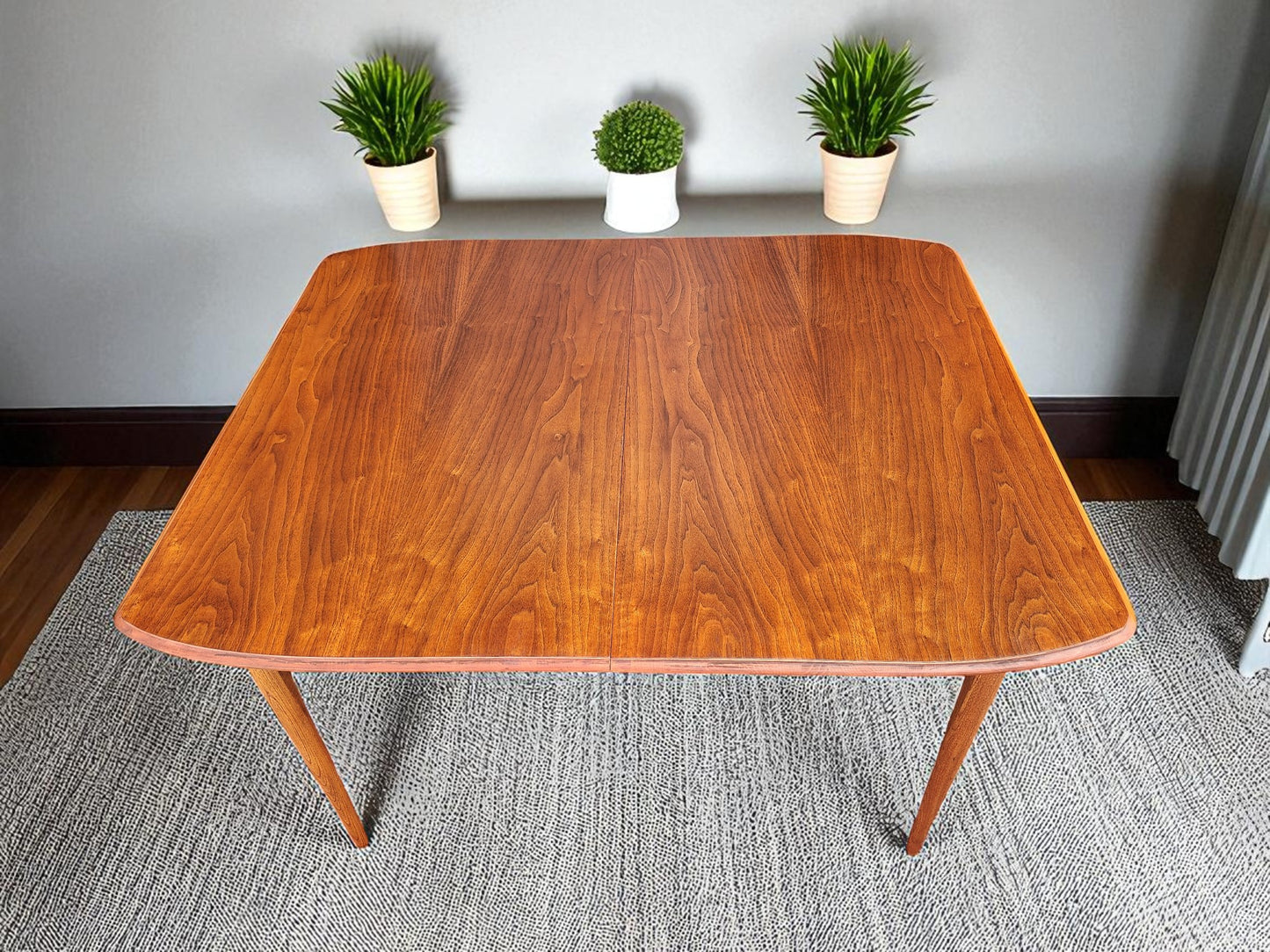 REFINISHED MCM Walnut Dining Table w 2 leaves by Deilcraft, 4-6 ft