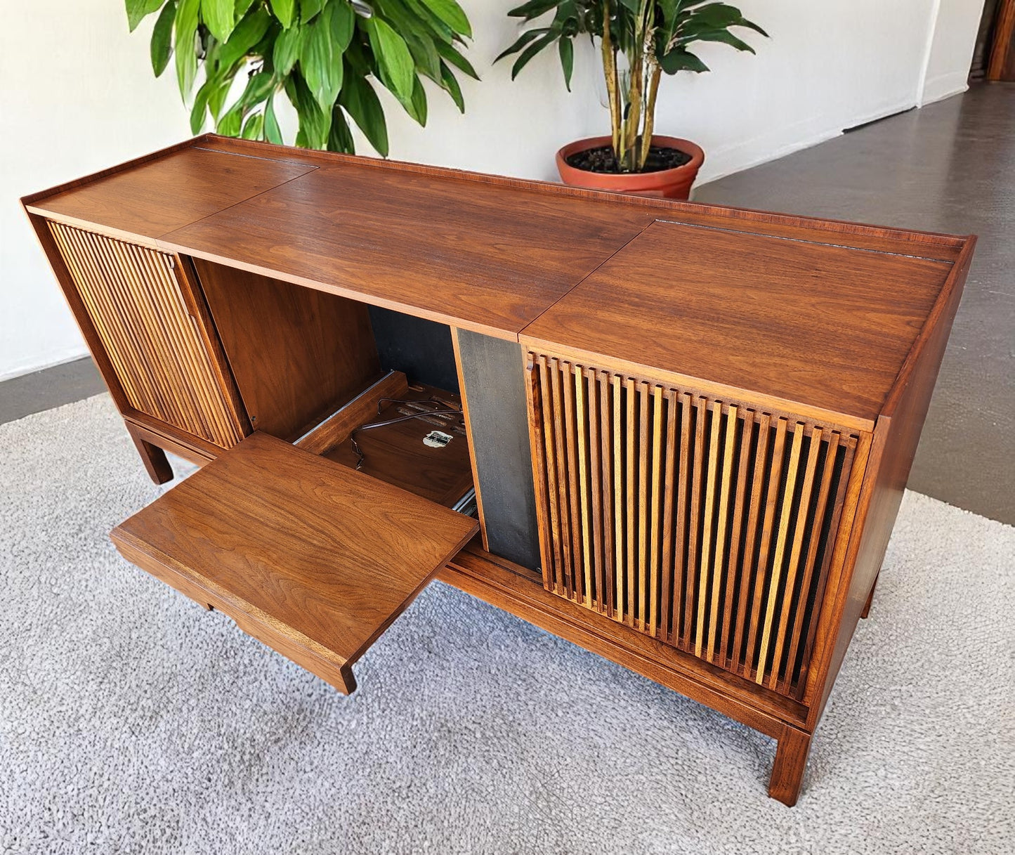 REFINISHED Mid Century Modern Walnut Stereo Console w Finished Back