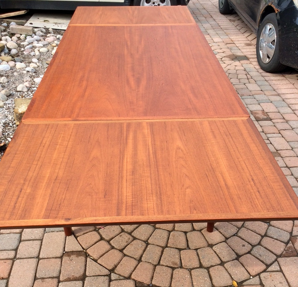 DANISH TEAK DRAW LEAF TABLE EXTENDABLE WITH 2 LEAVES REFINISHED - Mid Century Modern Toronto