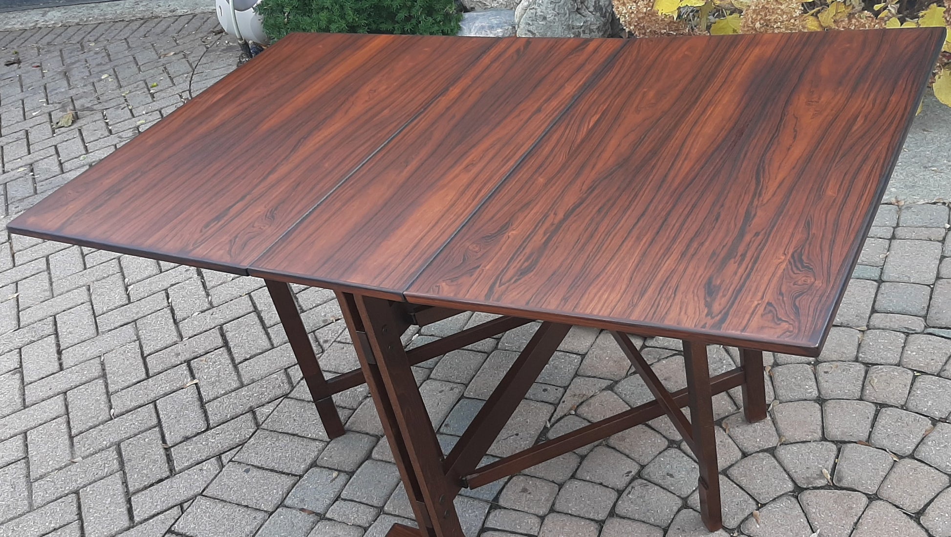REFINISHED Brazilian Rosewood Gate-leg Drop Leaf Table by S. Ressell, made in Norway, perfect - Mid Century Modern Toronto