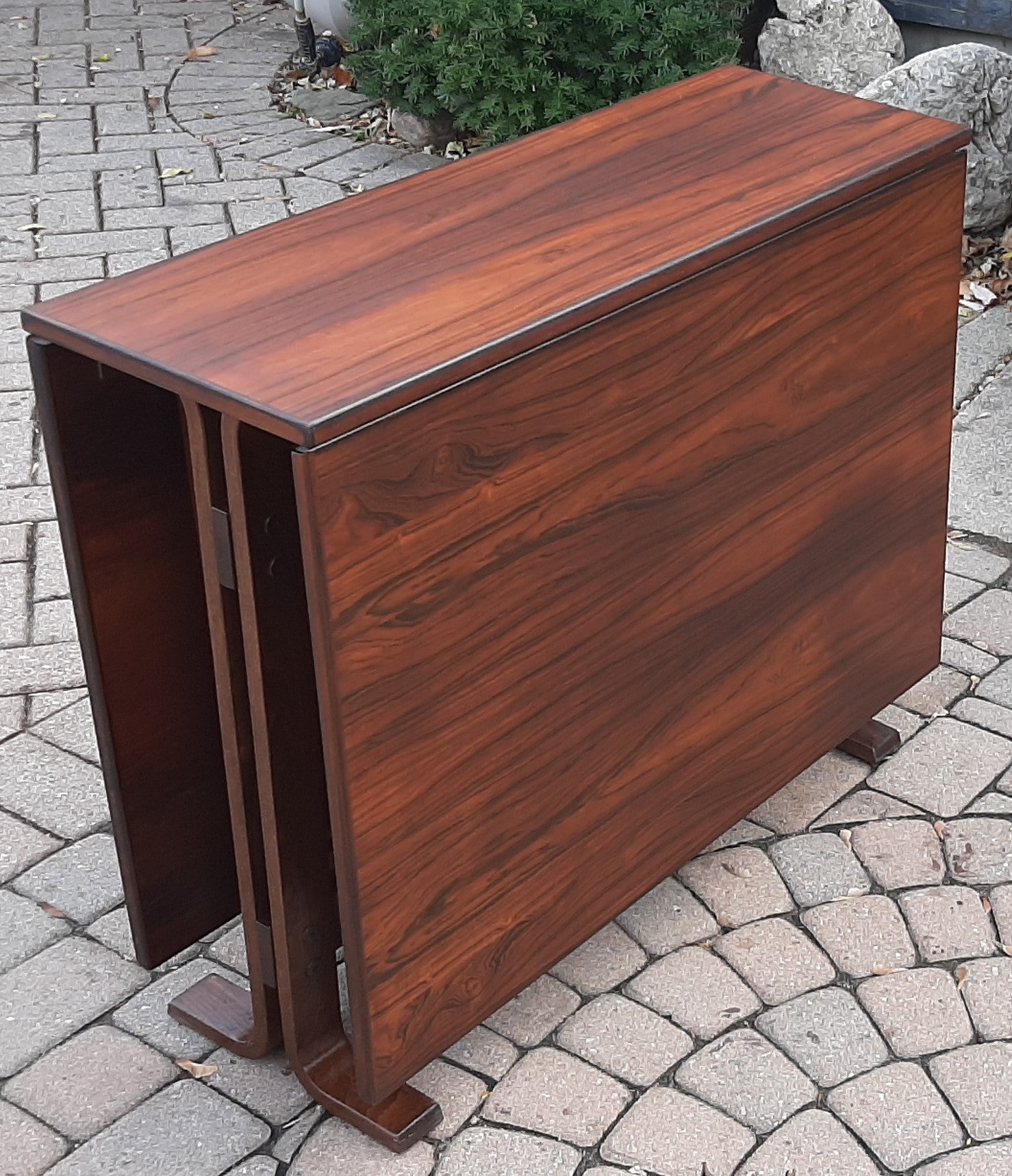 REFINISHED Brazilian Rosewood Gate-leg Drop Leaf Table by S. Ressell, made in Norway, perfect - Mid Century Modern Toronto