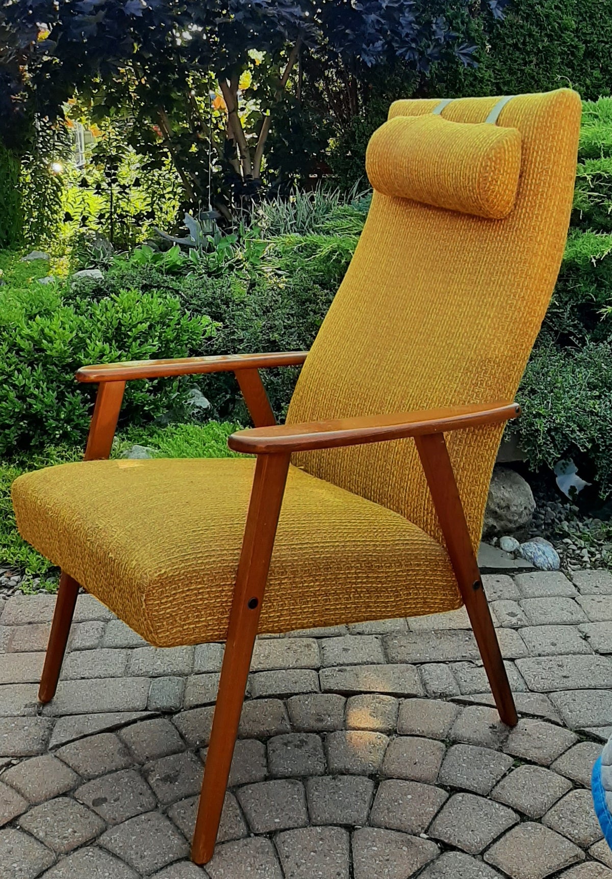 Mid-Century Modern Lounge Chair by Johanson will be REUPHOLSTERED REFINISHED (2 available)