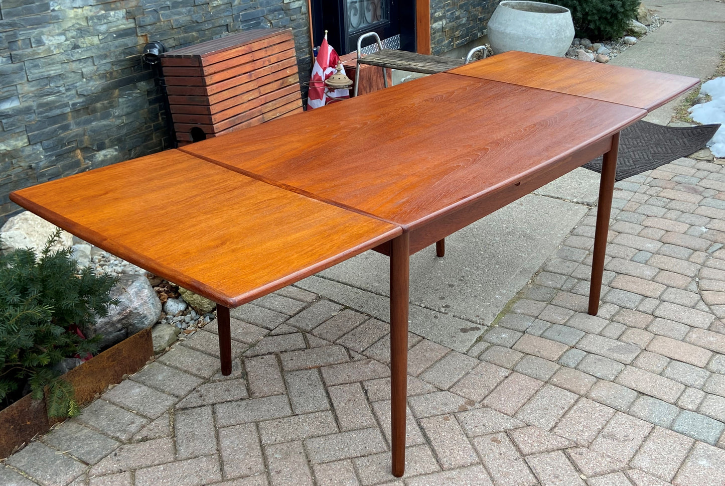 REFINISHED Danish MCM Teak Draw Leaf Table Surfboard shape, PERFECT, 48.5" - 84.5"