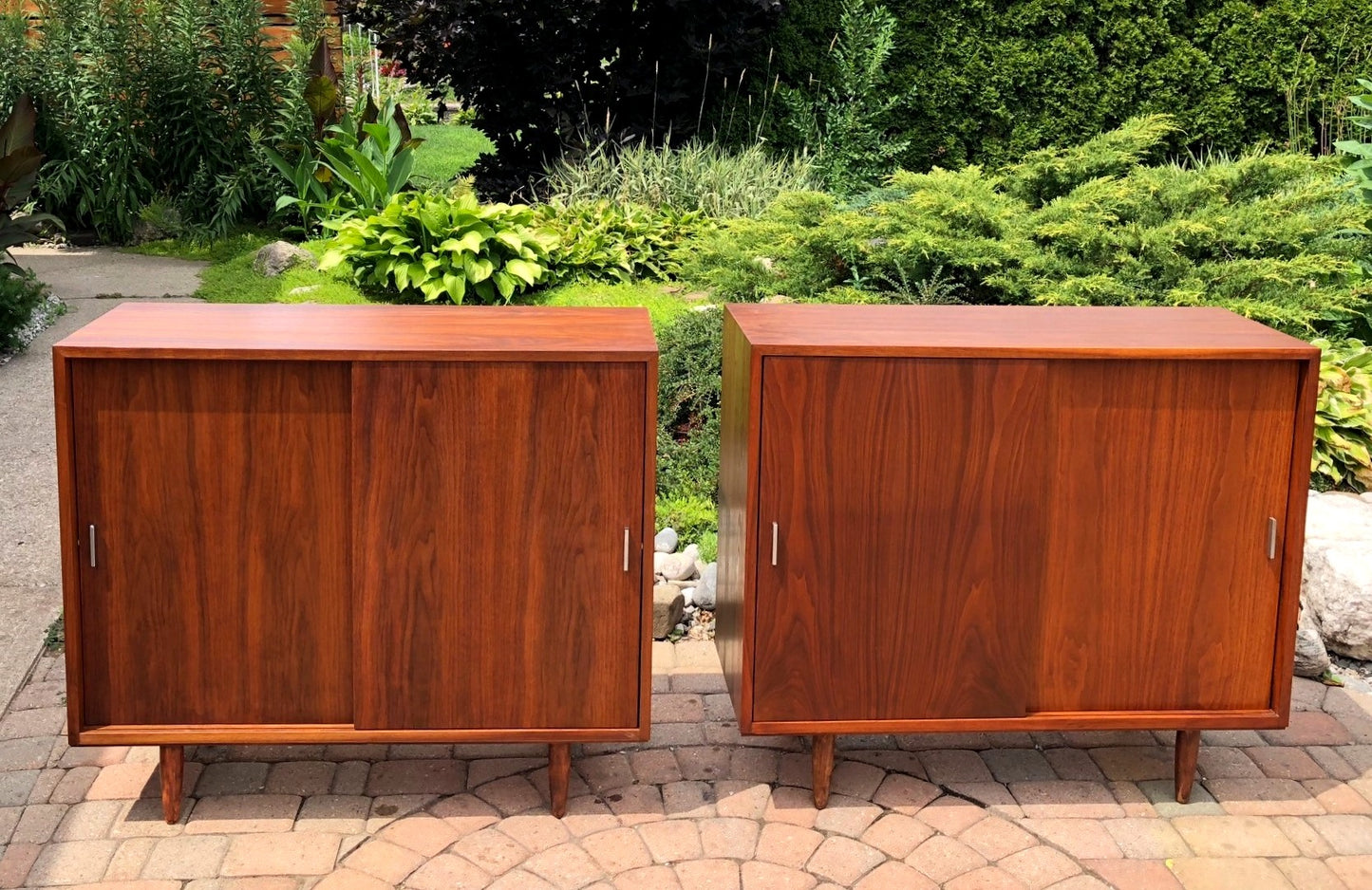 REFINISHED MCM Walnut Sideboard TV Media Record Console 37” - Mid Century Modern Toronto