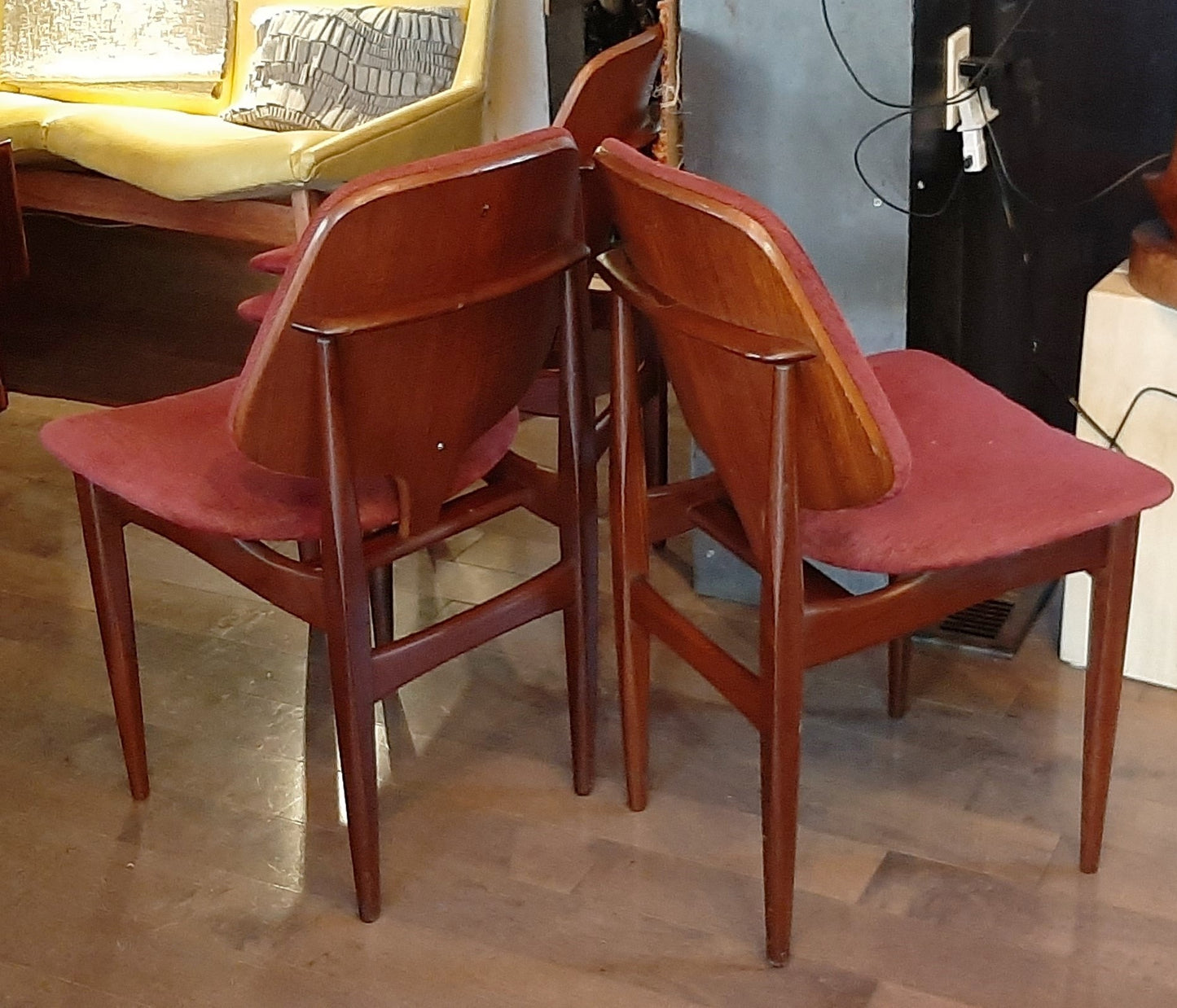 REFINISHED MCM Teak Extension Table & 6 Chairs by Elliotts of Newbury will be REUPHOLSTERED, Perfect