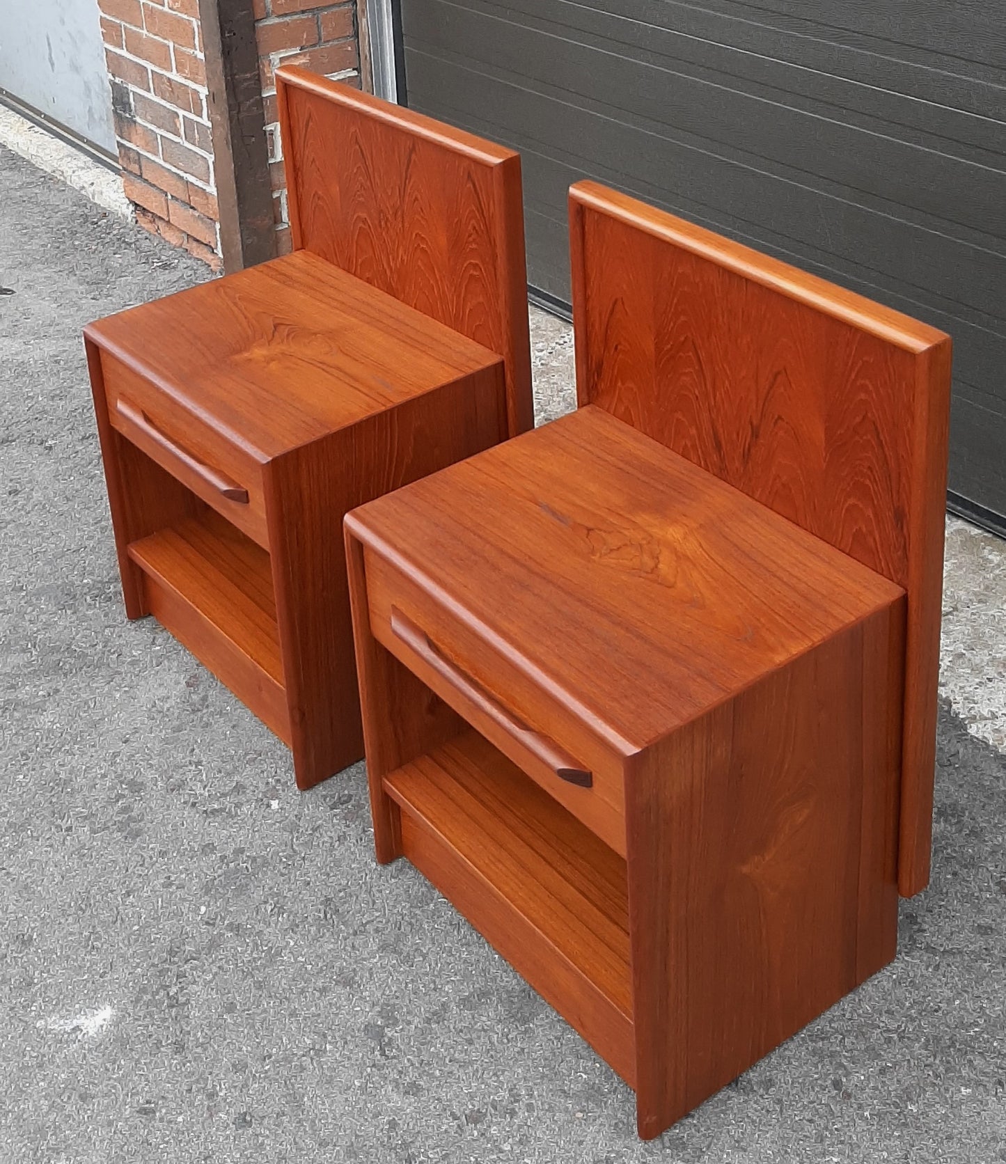 REFINISHED Mid Century Modern Teak King Bed w 2 Nightstands