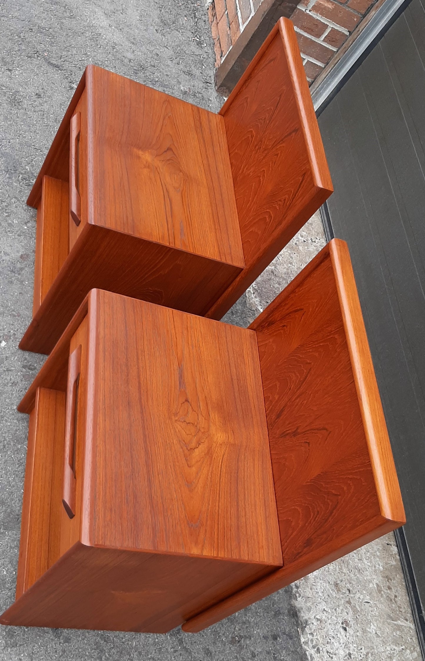 REFINISHED Mid Century Modern Teak King Bed w 2 Nightstands