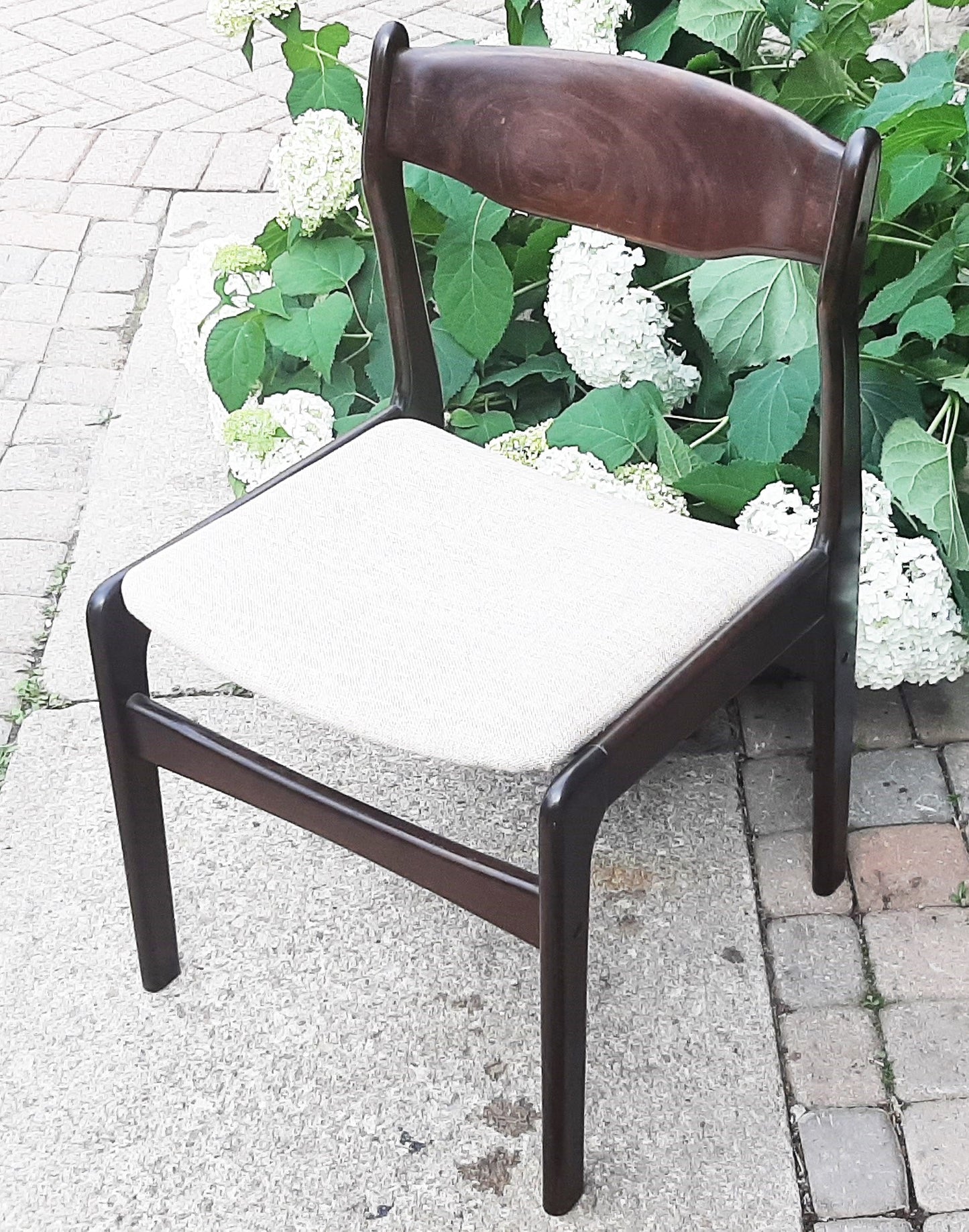 RESTORED Danish Mid Century Modern Rosewood Table w 2 Leaves & 8 Chairs, Perfect