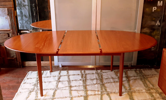 MCM Teak Table with 1 Leaf Oval REFINISHED  Self- Storing 63"-83" - Mid Century Modern Toronto