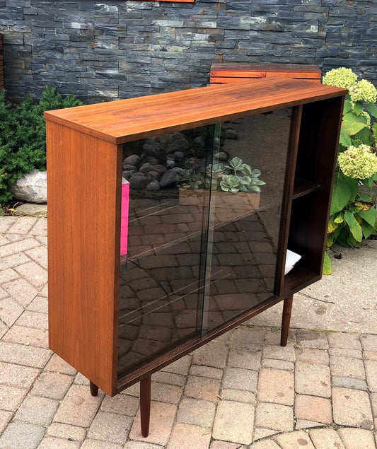 REFINISHED MCM Walnut Display China Console w sliding glass doors 40" - Mid Century Modern Toronto