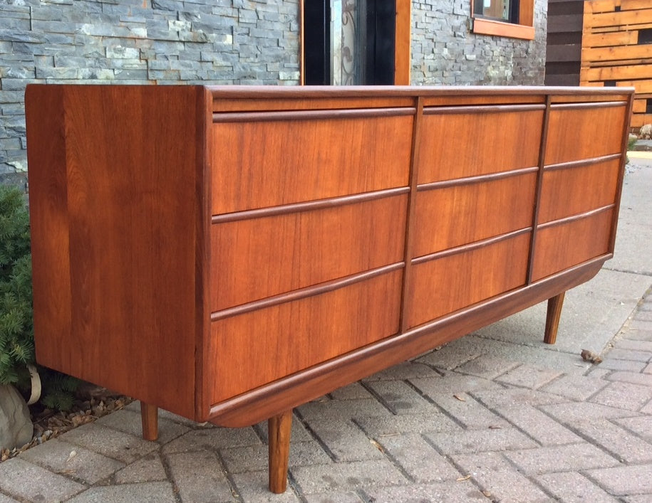 Mid-Century Modern Teak 9 drawers Dresser REFINISHED - Mid Century Modern Toronto