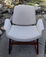 REFINISHED Danish Mid-Century Modern Teak Lounge Chair by Illum Wikkelsø 7